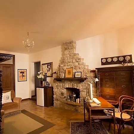 Quo Vadis 3* Assisi